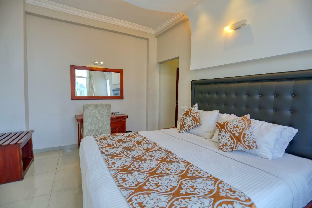 Lazaani Hotel קולומבו מראה חיצוני תמונה